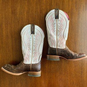 Ariat Cowgirl Boots